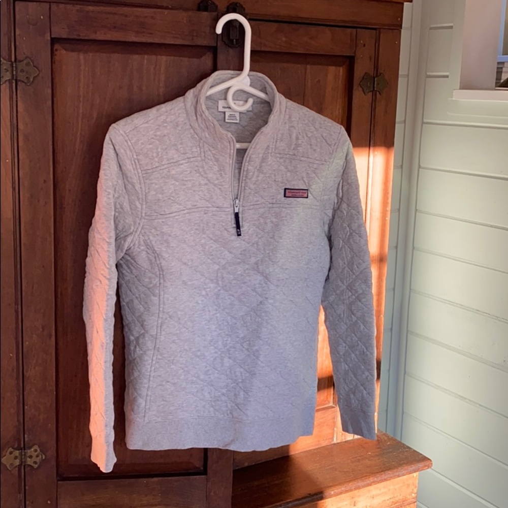 Vineyard Vines quilted pullover size small